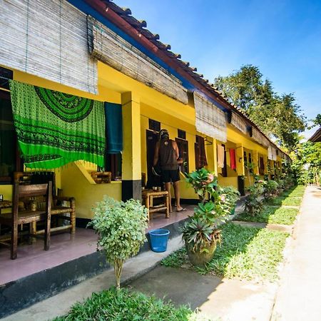 Adelya Homestay Praya Ngoại thất bức ảnh